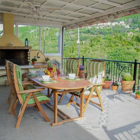 Case de vacanță Roula's Veranda *